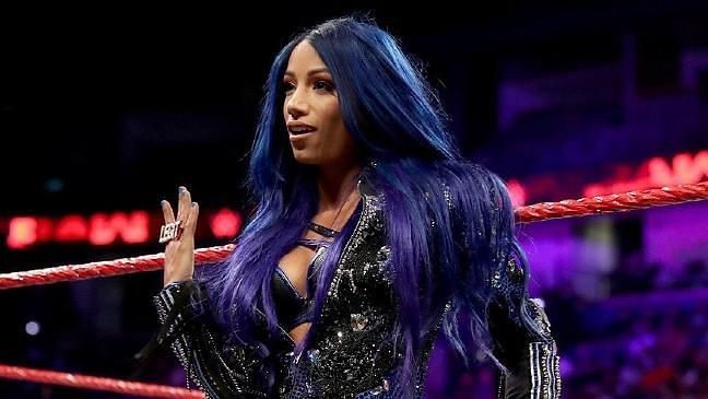 Could Sasha Banks feud with Alexa Bliss?