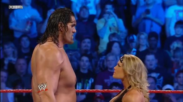 Beth Phoenix face-to-face with The Great Khali