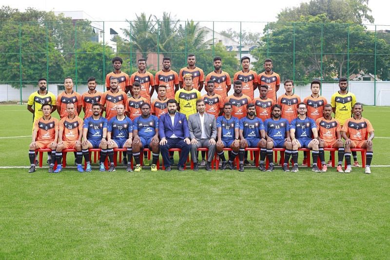 The entire South United FC Roster for 2019-20 along with Club Director Sharan Parikh, CEO Pranav Trehan, Coach Alfredo Fernandes, Technical Director Terry Phelan and coaching staff