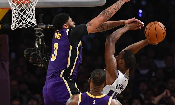 A block at the last second by Anthony Davis ensured that the Kings did not take the Lakers to overtime.