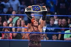 Becky Lynch chooses her old brand over RAW
