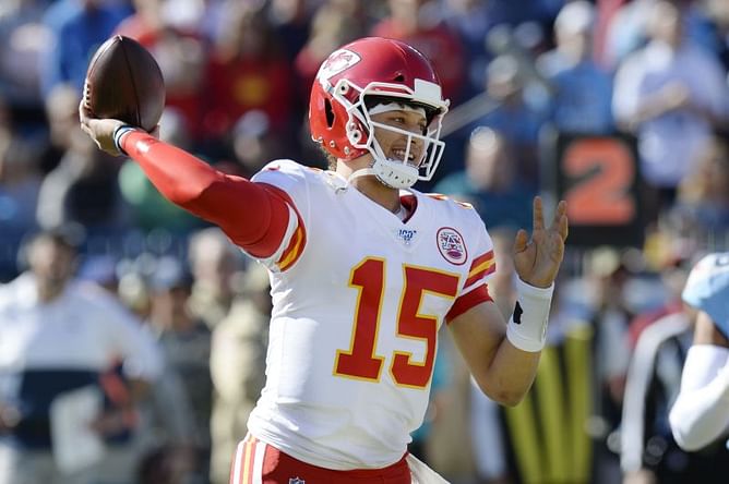 Titans edge Chiefs in Mahomes' return; Packers hold on