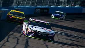 Hamlin wins in Arizona to secure Championship 4 place