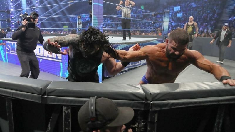 Robert Roode took on Roman Reigns ina great opener