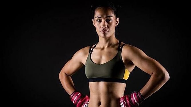 MMA News: Janay Harding to hang up her boxing gloves to focus on Bellator