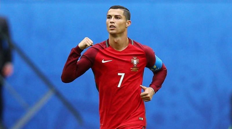 Ronaldo exults after scoring against the Faroe Islands