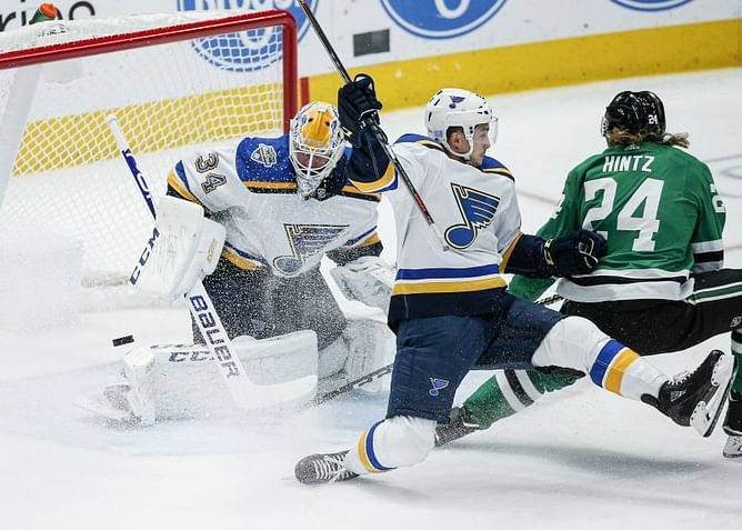 Ryan O'Reilly breaks tie, Blues beat Stars 3-1