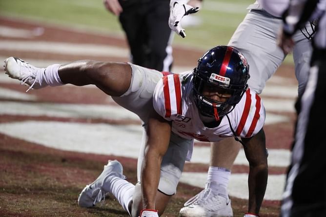 Ole Miss falls in Egg Bowl after urinating dog celebration