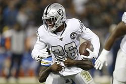 Raiders rally to beat Chargers 26-24