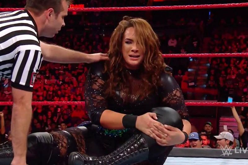 Nia Jax wrestled an entire match with a severe leg injury