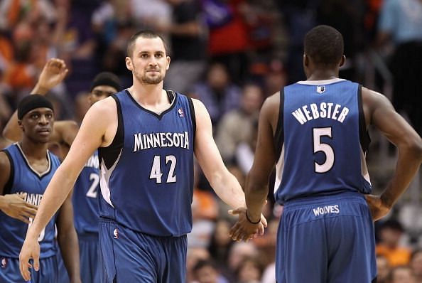 Minnesota Timberwolves v Phoenix Suns