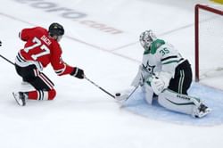 Crawford, Blackhawks blank Stars, end Dallas' win streak.
