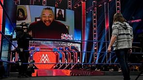 SmackDown में द फीन्ड ने बदला WWE यूनिवर्सल चैंपियन बेल्ट का रंग, अब नए लुक में दिखेगा टाइटल