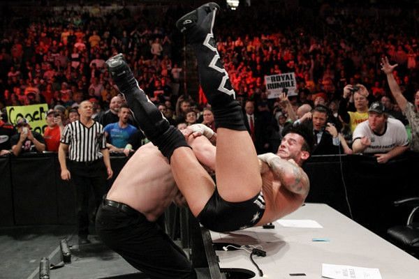 Kane takes Punk out of the 2014 Royal Rumble