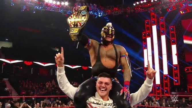 Rey Mysterio thanks Randy Orton after winning the WWE United States Championship on RAW