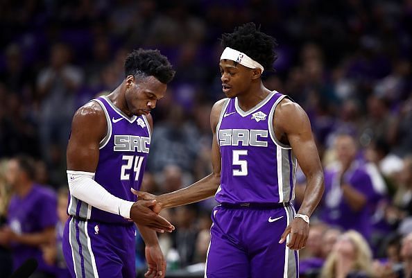 De&#039;Aaron Fox (r) will hold the key for the Kings once again