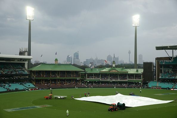 Australia v Pakistan - Men&#039;s T20 Game 1