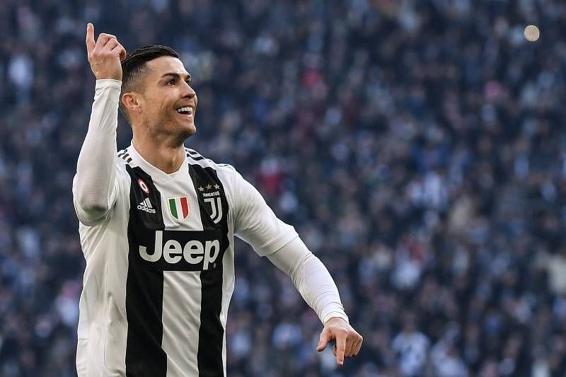 Ronaldo exults after scoring against Sampdoria