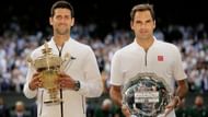 Novak Djokovic (L) and Roger Federer (R) after the 2019 Wimbledon final