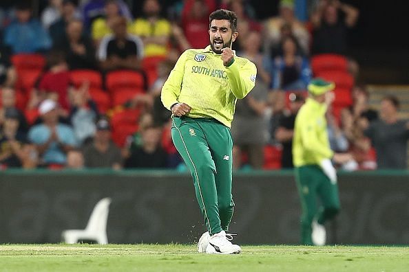 Tabraiz Shamsi has taken 4 wickets in 2 matches for the Paarl Rocks