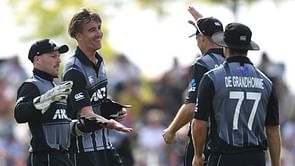 England collapse gifts New Zealand series lead in third T20