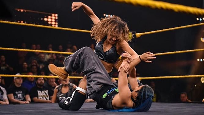 Mia Yim and Dakota Kai continued to fight backstage (Video)