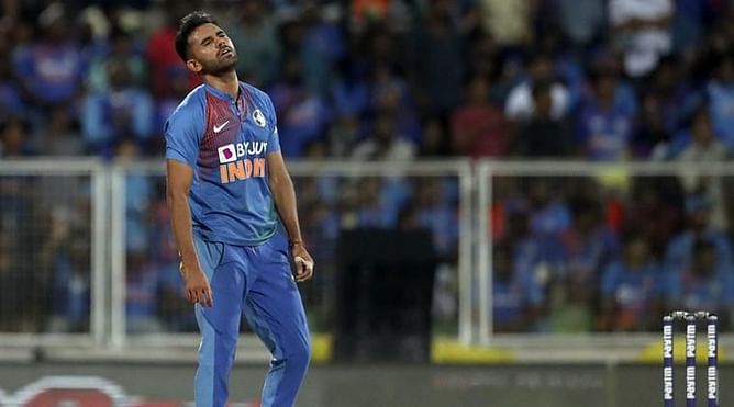 IND vs WI: दीपक चाहर तीसरे वनडे से बाहर, नवदीप सैनी को किया गया शामिल