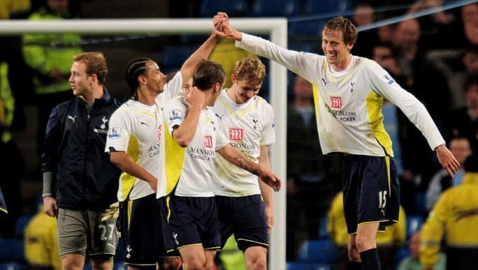 Tottenham store 2009 kit