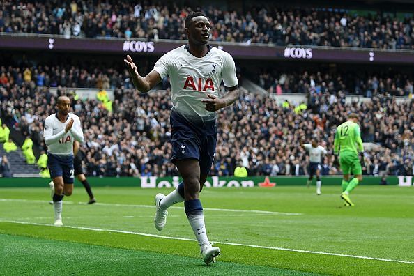 Victor Wanyama celebrates scoring in the Premier League