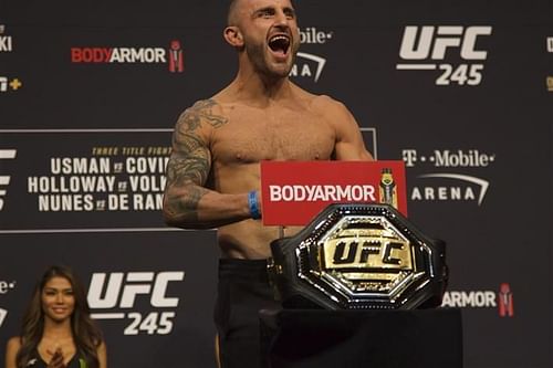 Alexander Volkanovski is the new UFC Featherweight Champion