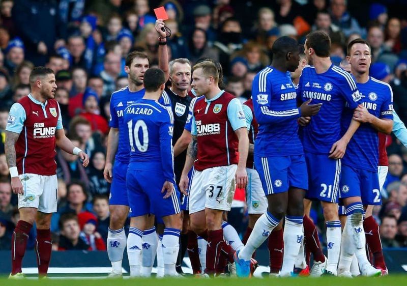 Chelsea fans were furious with Martin Atkinson&#039;s performance in their 1-1 draw with Burnley