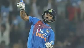 IND vs WI: विराट कोहली ने छक्का लगाने के बाद अजीबोगरीब इशारा करने का कारण बताया