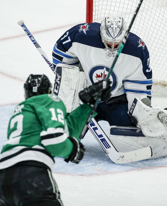 Pavelski scores on power play in OT, Stars beat Jets 3-2
