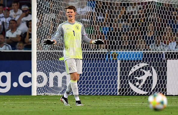 Bayern Munich agree deal in principle for Alexander Nubel