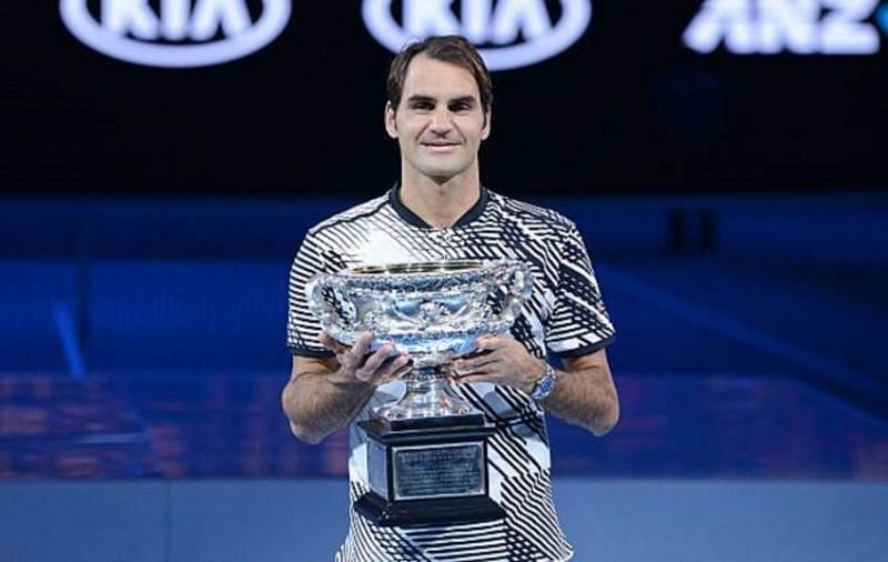 Federer lifts his 5th Australian Open title in 2017