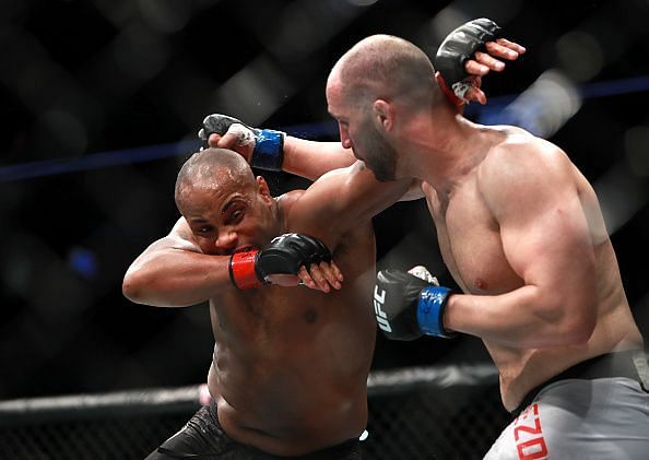 UFC 220: Cormier v Oezdemir