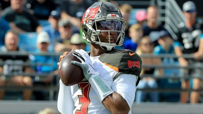Buccaneers coach Arians not ready to decide on Winston's future