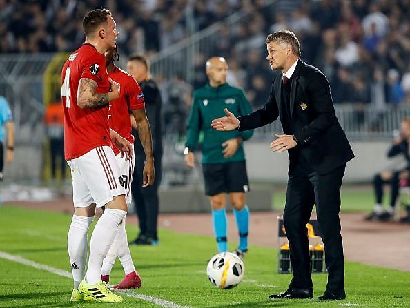 2 players Manchester United should sell in January