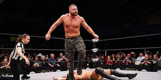 AEW Rumors: Wrestler who lost to Jon Moxley in 14 seconds signed along with Tag Partner