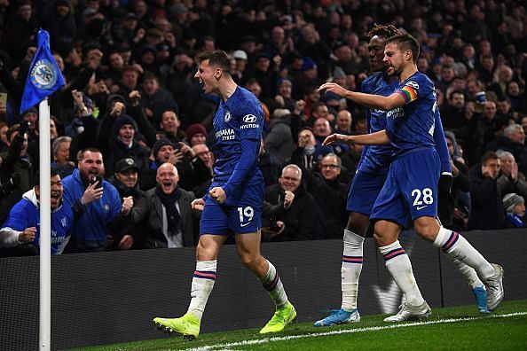 Cesar Azpilicueta believes Tammy Abraham can lift the Golden Boot