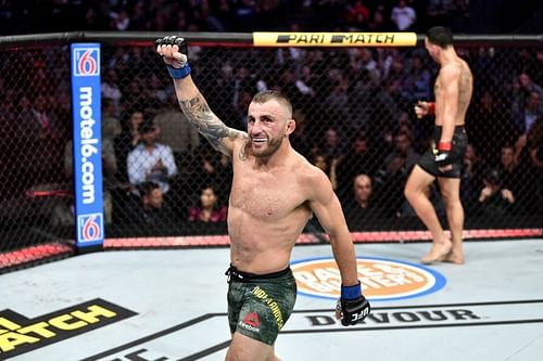 Alexander Volkanovski defeated Max Holloway at UFC 245