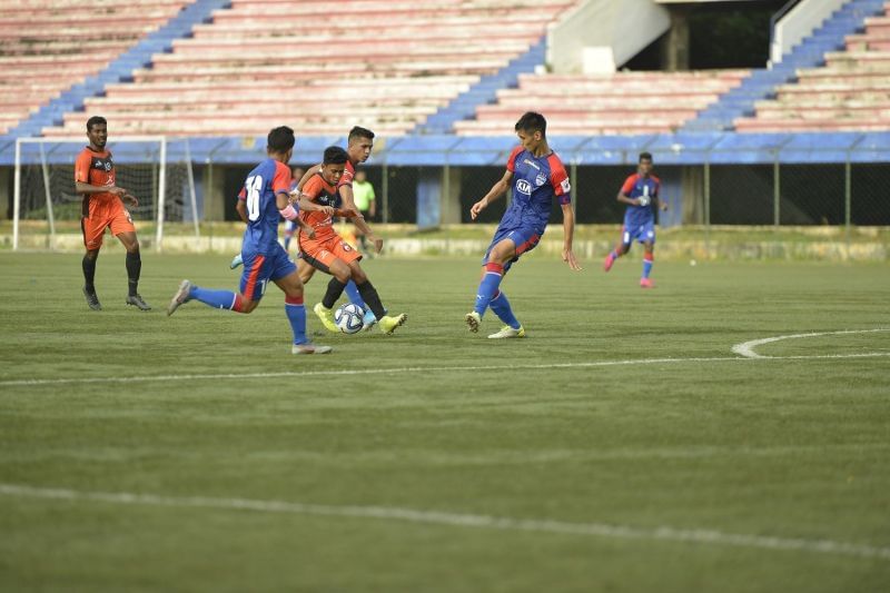 Sudipta of South United FC tried to take on many of the BFC defenders