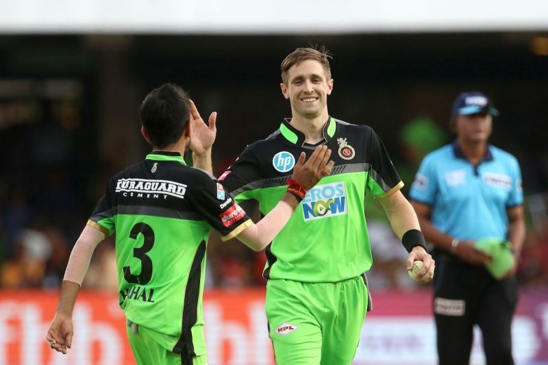 Chris Woakes with Yuzvendra Chahal