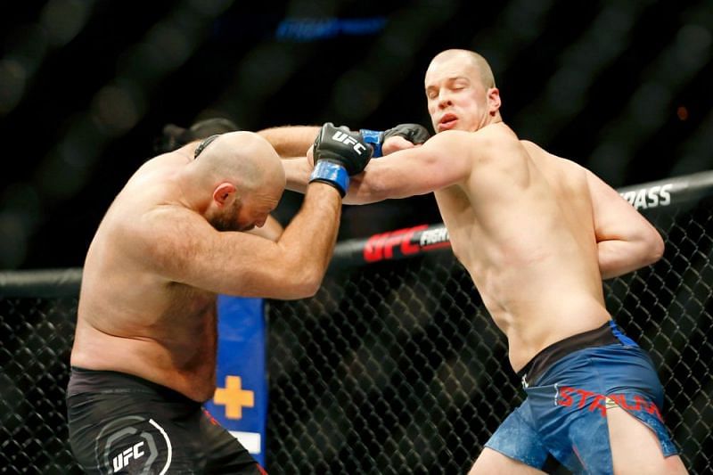 Ben Rothwell&#039;s win over Stefan Struve was marred by two bad low blows