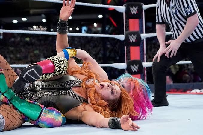Asuka tapped Becky Lynch out at Royal Rumble 2019.