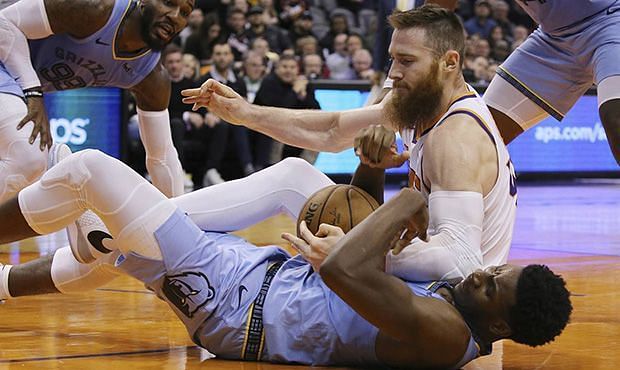 Jaren Jackson Jr. diving for the loose ball in their last outing against the Suns