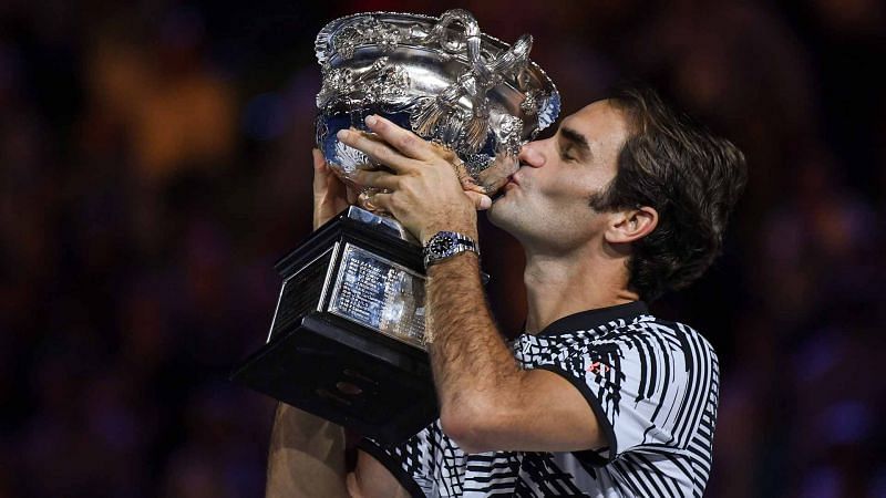 Roger Federer with the 2017 Australian Open title.