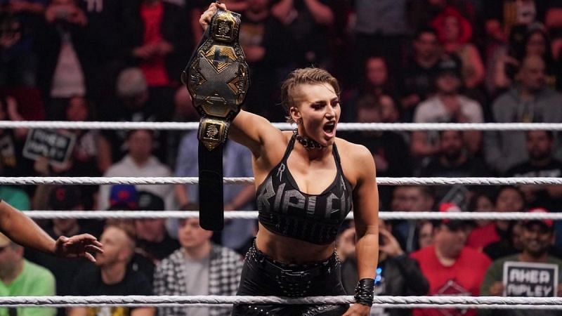 Ripley finally defeated Storm to retain her title
