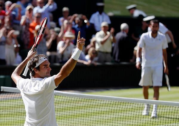 Federer celebrates his win over Cilic in the quarterfinals at 2016 Wimbledon