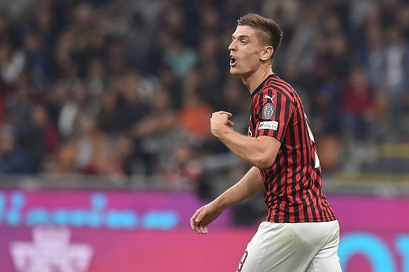 Tottenham Hotspur join race to sign AC Milan striker Krzysztof Piatek